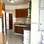 דירה Charming House 2 *