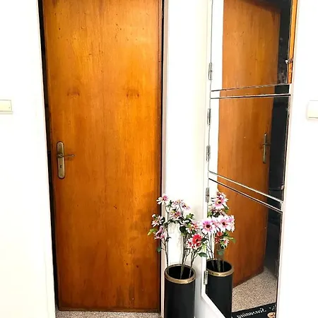 Διαμέρισμα Charming House 2 *