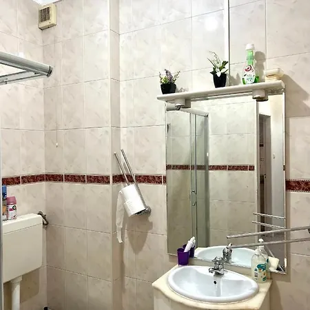 Charming House 2 Apartment Amadora